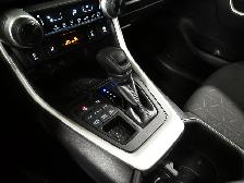 2024 Toyota RAV4 LE No Accident Radar Cruise Lane Assist Blind S - Photo 20