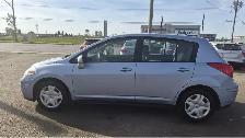 2011 Nissan Versa 1.8 S, HATCH, GREAT SHAPE, NOT CVT, CERTIFIED - Photo 2