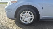 2011 Nissan Versa 1.8 S, HATCH, GREAT SHAPE, NOT CVT, CERTIFIED - Photo 16
