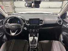 Hyundai Venue Preferred IVT 2021 à vendre - Photo 14