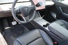 2022 Tesla Model Y - Photo 9