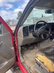 2005 GMC 3500HD Duramax - Photo 9