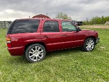 2002 Tahoe awd - Photo 4