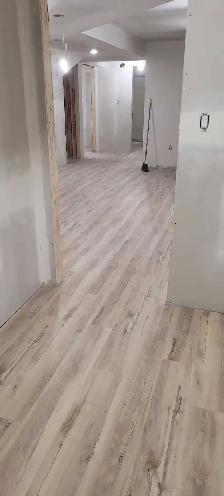 Flooring installer - Photo 8