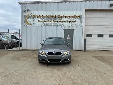 2011 BMW 3-Series 328i xDrive AWD | Power Tailgate | Sunroof - Photo 2
