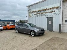 2011 BMW 3-Series 328i xDrive AWD | Power Tailgate | Sunroof - Photo 3