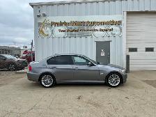 2011 BMW 3-Series 328i xDrive AWD | Power Tailgate | Sunroof - Photo 4