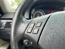 2011 BMW 3-Series 328i xDrive AWD | Power Tailgate | Sunroof - Photo 10