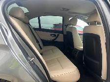 2011 BMW 3-Series 328i xDrive AWD | Power Tailgate | Sunroof - Photo 24