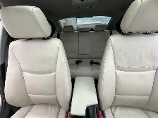 2011 BMW 3-Series 328i xDrive AWD | Power Tailgate | Sunroof - Photo 27