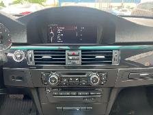 2011 BMW 3-Series 328i xDrive AWD | Power Tailgate | Sunroof - Photo 29