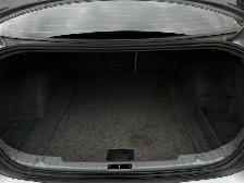 2011 BMW 3-Series 328i xDrive AWD | Power Tailgate | Sunroof - Photo 32