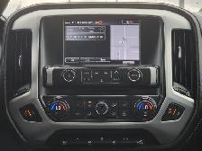2015 GMC Sierra 1500 4WD Crew Cab 143.5' SLT - Photo 17