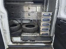 2016 Ford Transit fourgon utilitaire T-250 toit bas 130 po PNBV - Photo 9