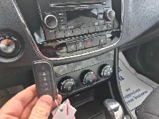 2014 Chrysler 200 - Photo 8