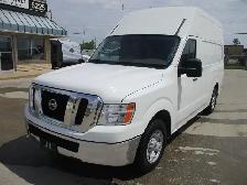 2017 Nissan NV 2500 - Photo 2