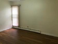 2 Bedroom Apt - Walking distance to U of C - Photo 5