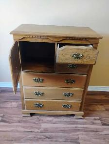 Dresser & High Boy - Photo 7