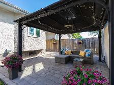 OPEN HOUSE! Tastefully remodelled 4bdrm move-in-ready bungalow! - Photo 9