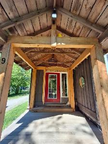 Home For Sale 4 Beds, 3 Baths w/legal apartment - Photo 2