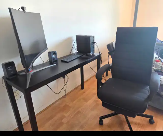 BRAND new office chair