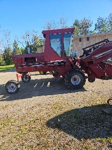 Case International Swather