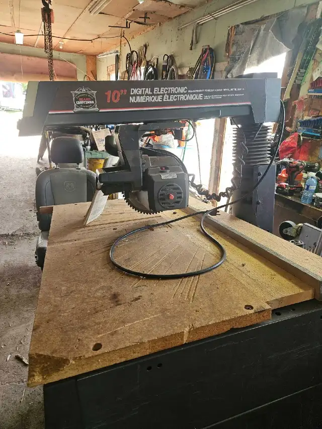 Radial Arm Saw