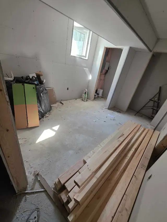 looking for labor  $20/hr... construction sites cleanup