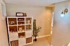 lower unit - Photo 5