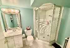 lower unit - Photo 6