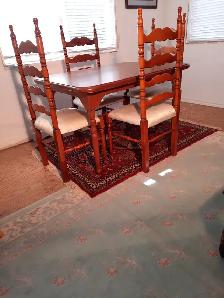 Dining table with 4 chairs - Photo 4