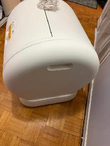 Automatic Self-Cleaning Cat Litter Box – Like New - Photo 2
