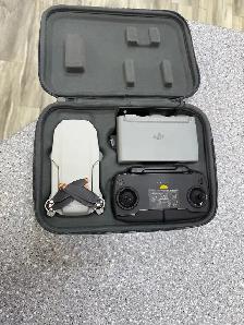 DJI Mini SE Drone Kit with Batteries and Case