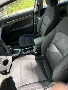 Hyundai Elantra 2017 LE (remorquage nécessaire) - Photo 3