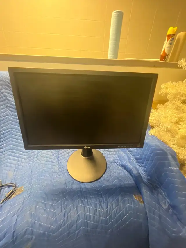 LG 24MB35PY-I Monitor – 24' Full HD