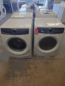 Electrolux '27' White Front Load Washer / Dryer Set on Sale‼️