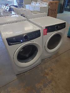 Electrolux '27' White Front Load Washer / Dryer Set on Sale‼️ - Photo 2