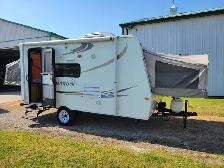 2011 Forest River Shamrock 17