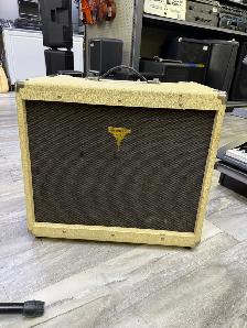 Epiphone Regent Bass 50 Tube Amp Modified