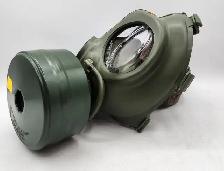 Canadian Military C4 Gas Mask with 3 C7 Filters - Photo 2