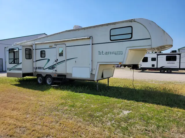 2002 Glendale Titanium 32E37DS
