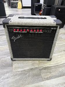 Fender M-80 2 Channel Guitar Amplifier