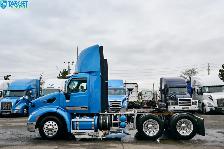 2021 Peterbilt 579 Daycab / 2 Units Available - Photo 8