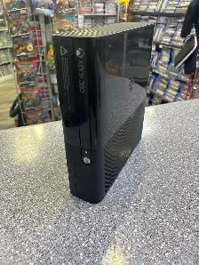 Xbox 360 E Series 500GB Ststem With Black Controller - Photo 3