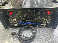 Yamaha P2201 Professional Series Amplifier - Photo 4