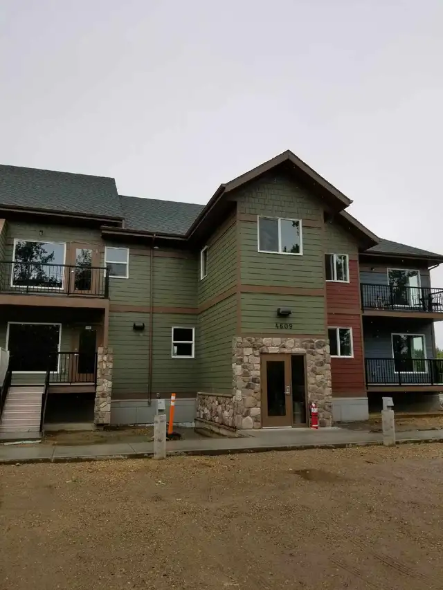 GORGEOUS 2 BEDROOM  BY THE RED DEER RIVER - LOW INCOME HOUSING
