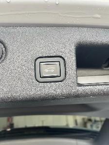 Beautiful spacious reliable SUV - Photo 10
