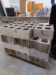 Cinder Blocks - Photo 3