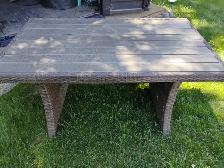 Outdoor patio table - Photo 5