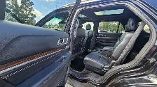 This Sport Utility Vehicle (SUV)/Multi-Purpose Vehicle (MPV) pow - Photo 15